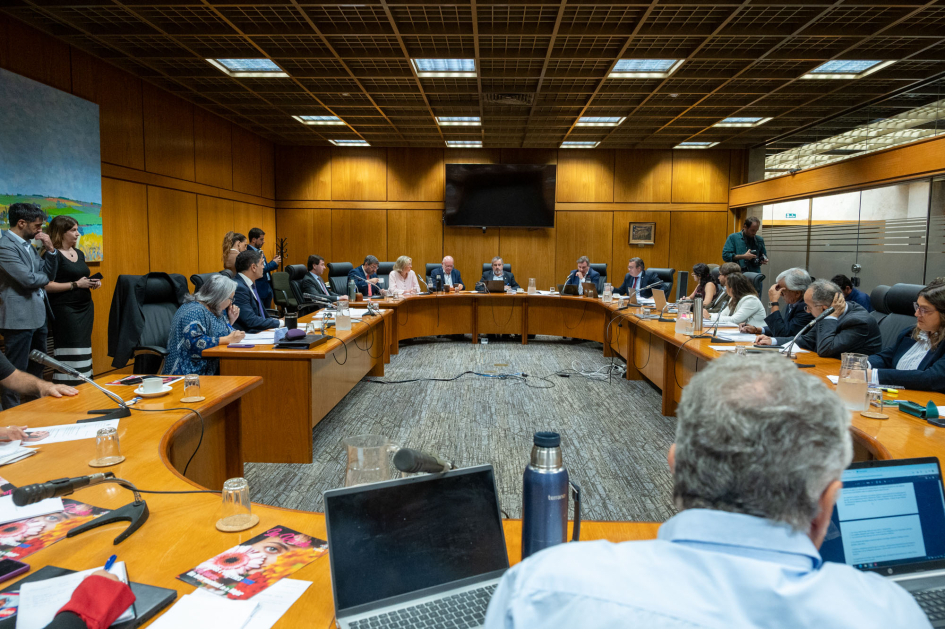 MTSS y MIEM en Comisión de Legislación del Trabajo de Cámara de Diputados