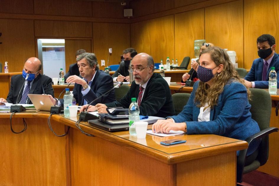 Autoridades del MTSS en comisión especial del Parlamento Autoridades del MTSS en comisión especial del Parlamento