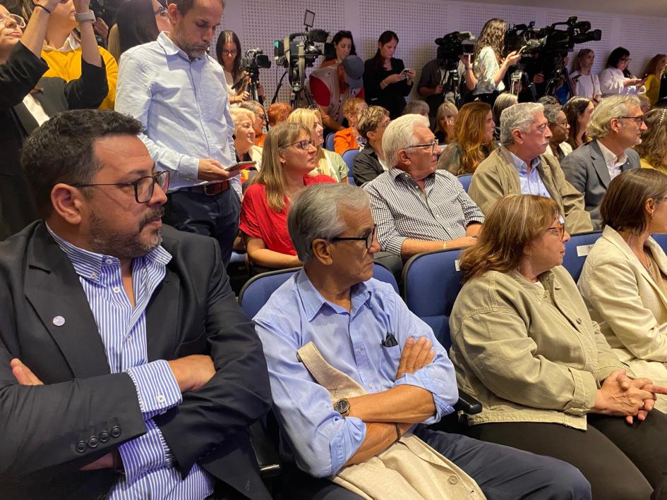 Acto central por el Día Internacional de las Mujeres Autoridades y participantes del evento