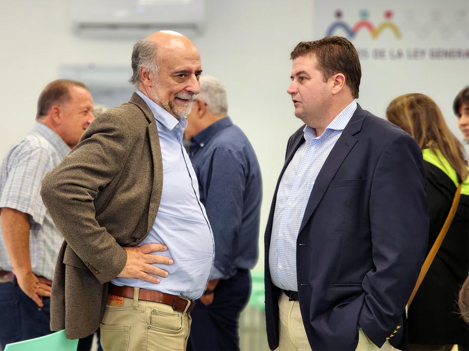 MTSS e Inacoop presentaron informe sobre evolución de empleo en sector cooperativo Mieres y Fernández durante la presentación del informe