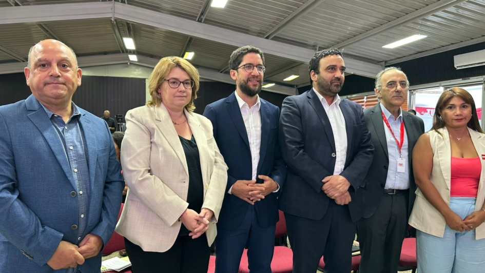 Barretto con otros expositores