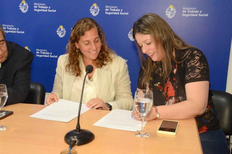 Día del Funcionario MTSS Firma de convenio