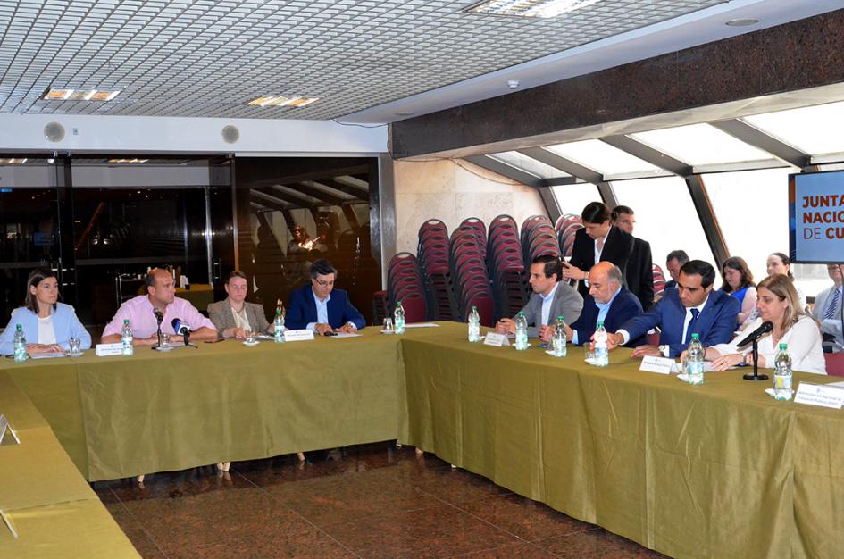La Junta Nacional de Cuidados sesionó en Montevideo Autoridades en el evento
