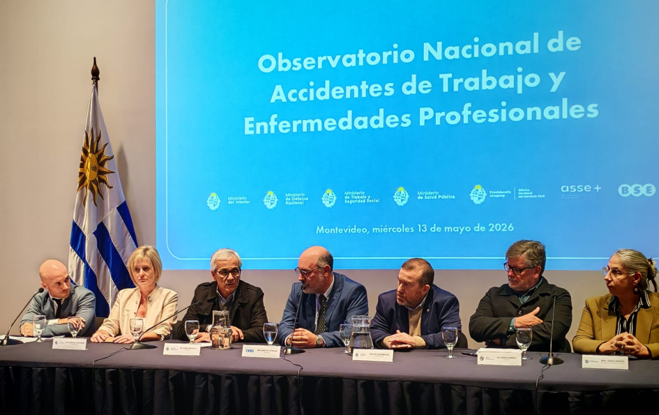 Autoridades durante el evento