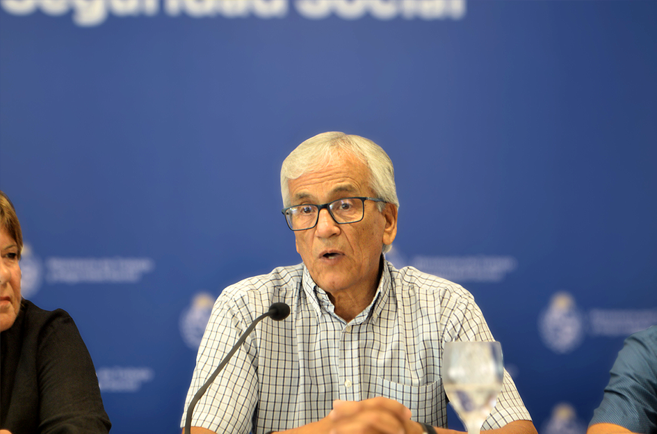 Ministro Castillo durante su exposición