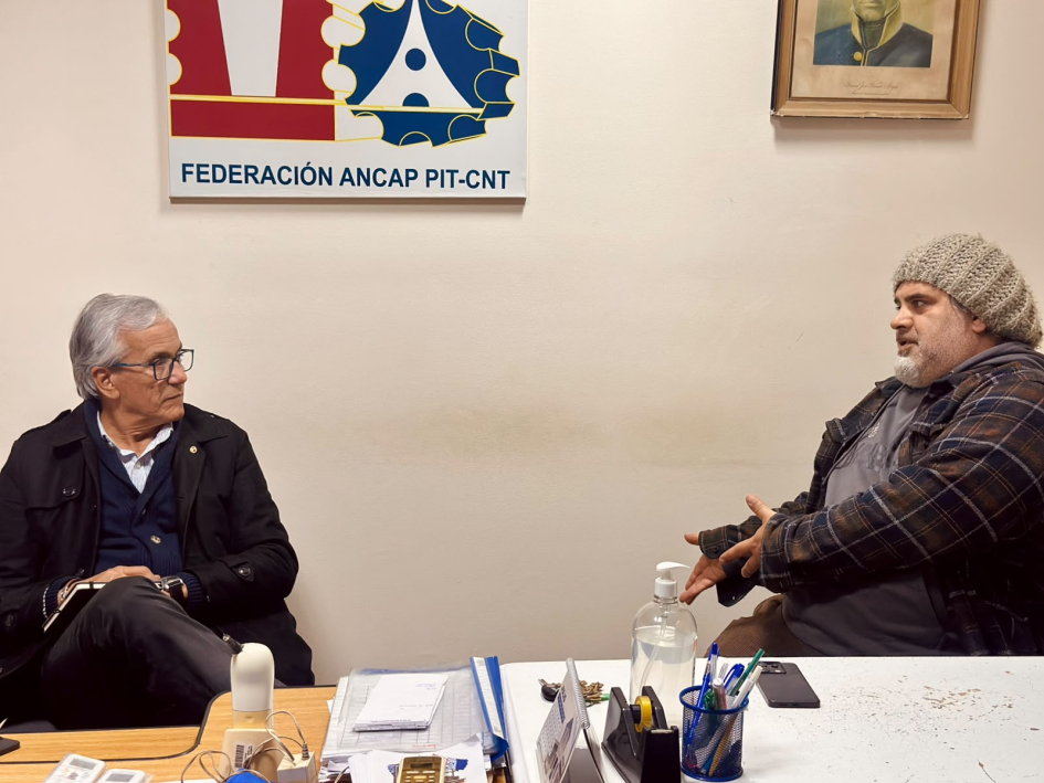 Día Internacional de las Cooperativas en Minas Castillo reunido con plenario intersindical