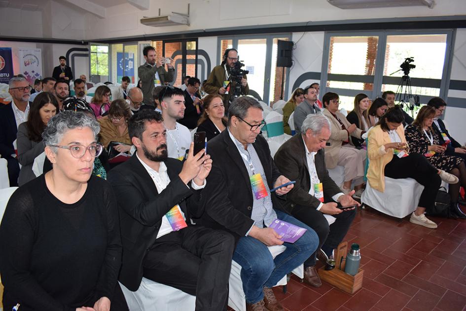 7.ª edición del evento Internacional URUGUAY LGBT+ Summit Pride Connection Autoridades en el evento