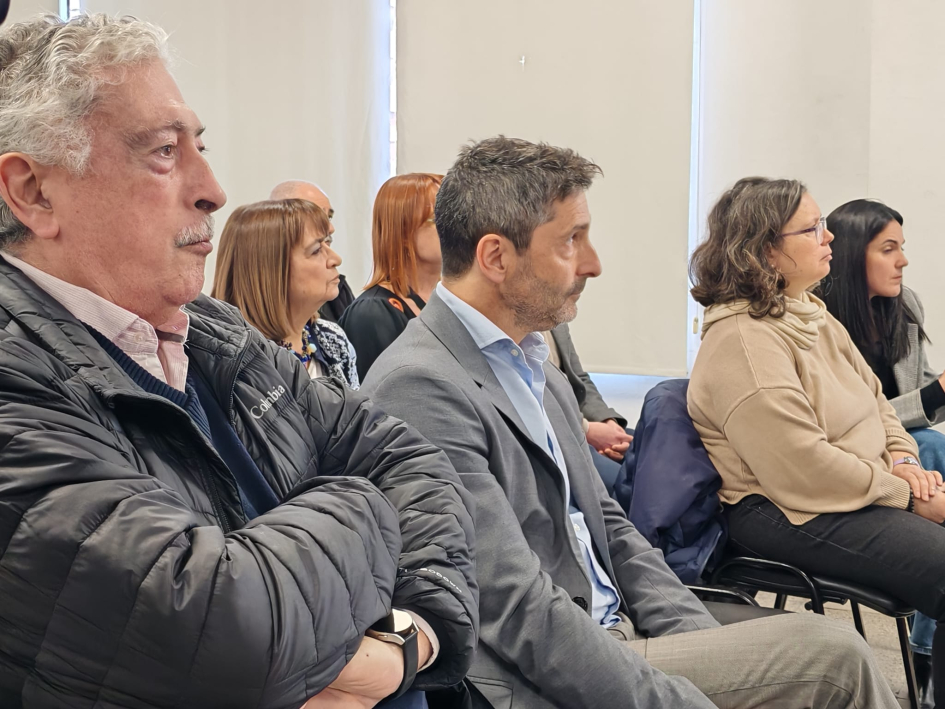 20 años de la Comisión Especial creada por la Ley N.º 18.033 Parte del público presente
