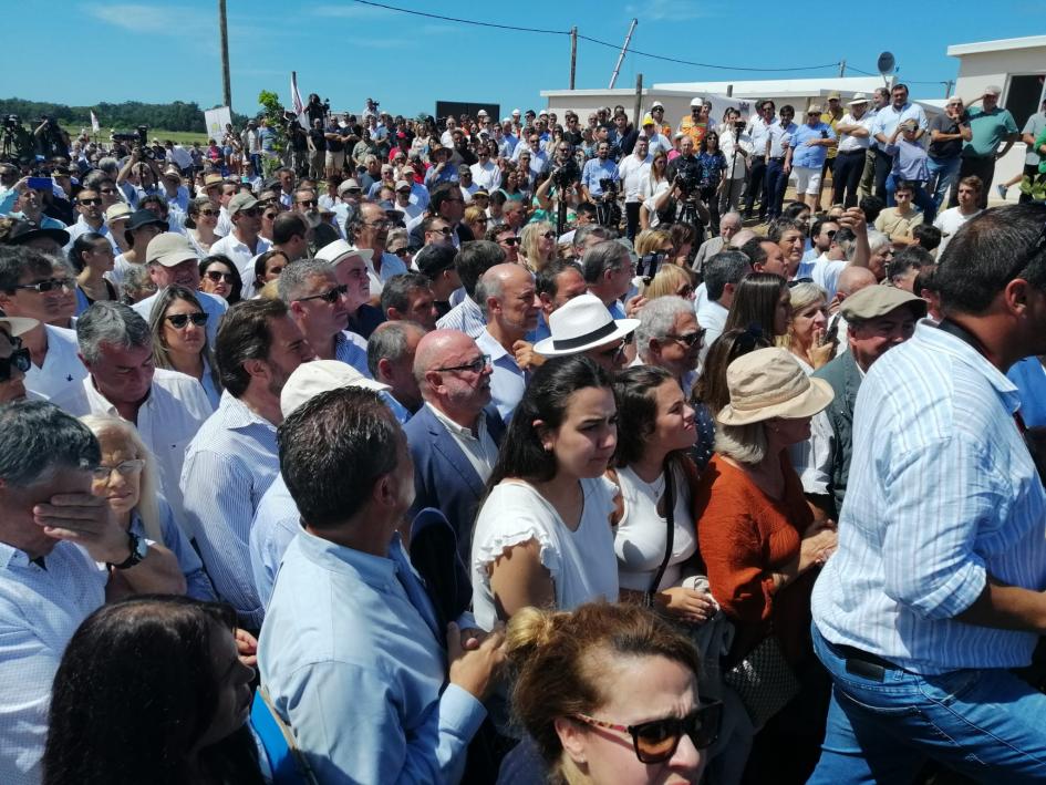 Mieres y público en la actividad