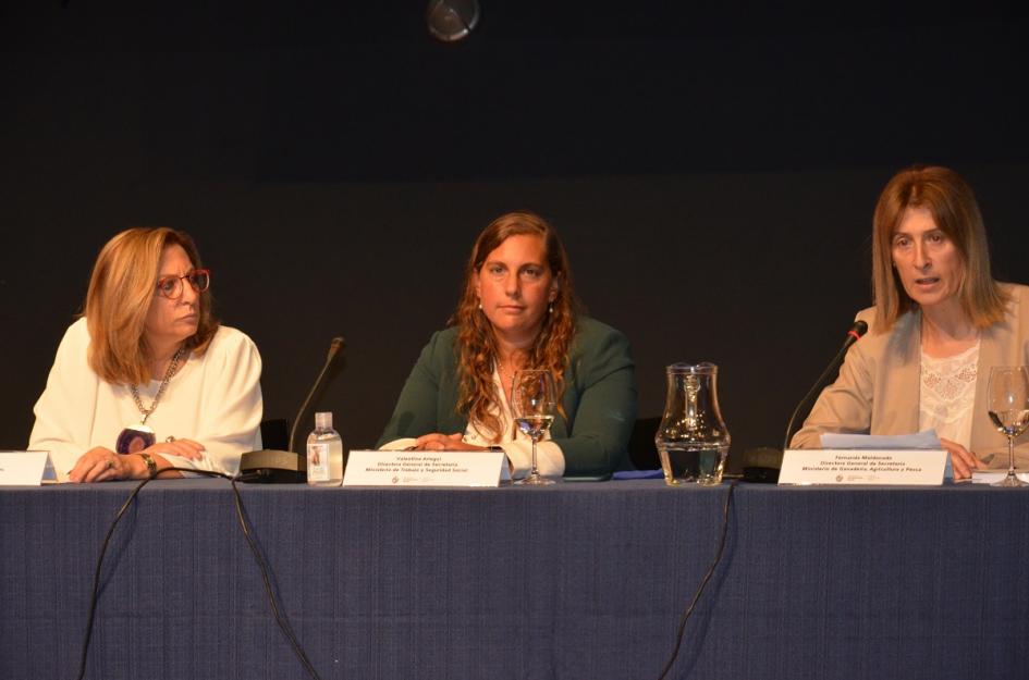 Acto central en conmemoración del Día Internacional de las Mujeres Acto central en conmemoración del Día Internacional de las Mujeres