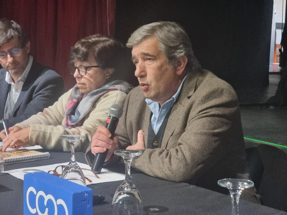 Día Internacional de las Cooperativas Ministro Arizti durante su exposición