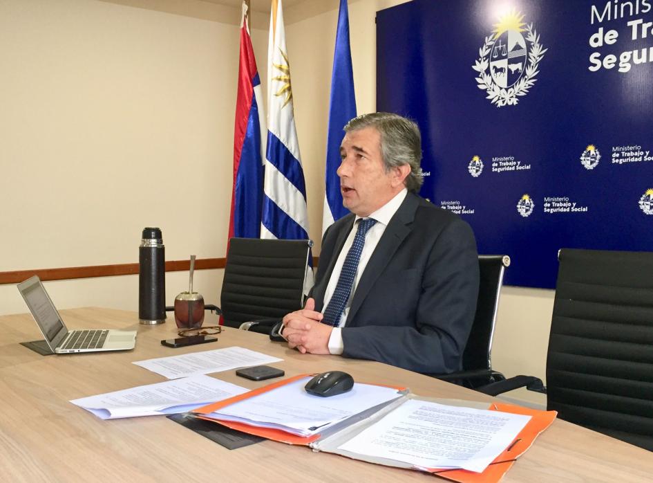 Personería Jurídica de las organizaciones gremiales: el impacto de la nueva ley en la gestión humana Arizti durante su exposición