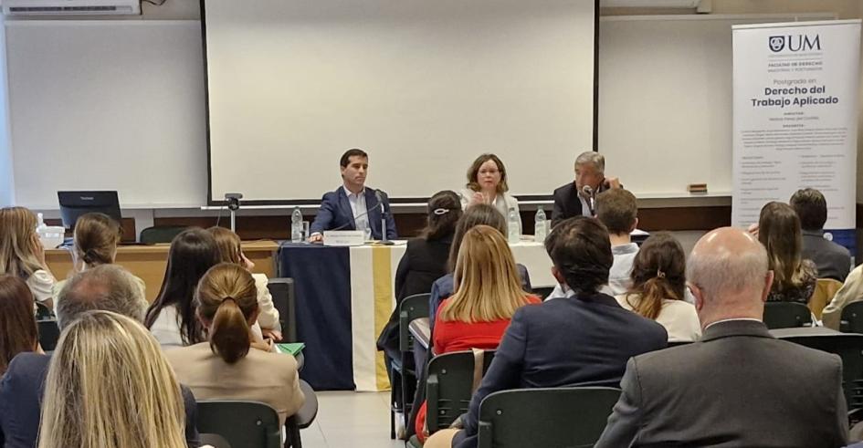 Bajac reafirmó compromiso del MTSS con un modelo laboral inclusivo y sustentable Directora del MTSS en jornadas de Derecho Laboral de UM