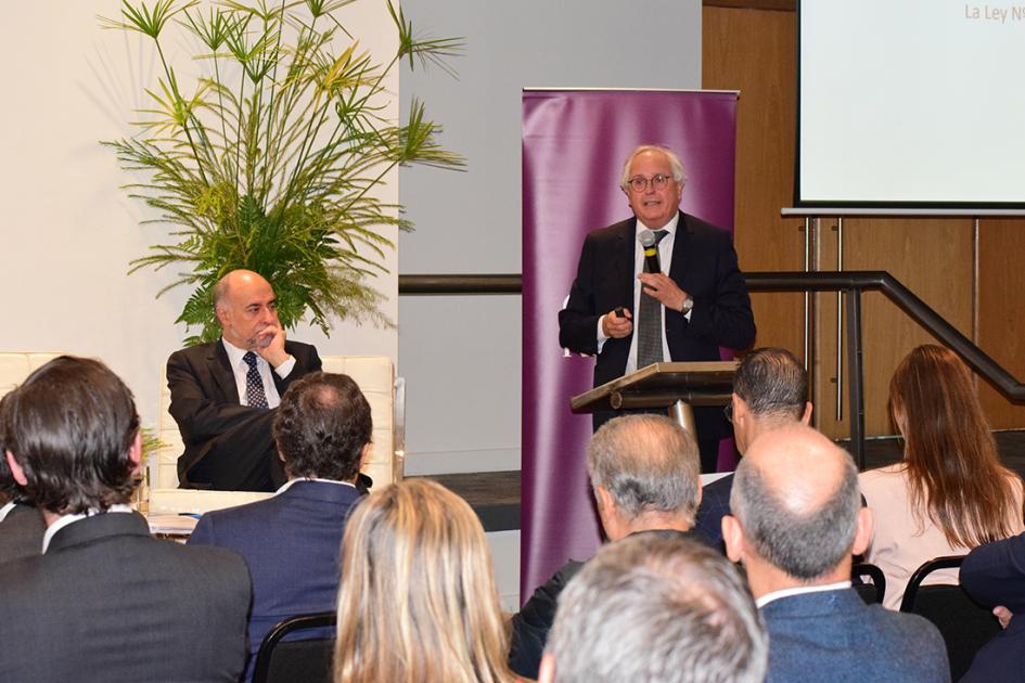 Claves para Comprender la Reforma de la Seguridad Social Mieres en evento sobre reforma de seguridad social