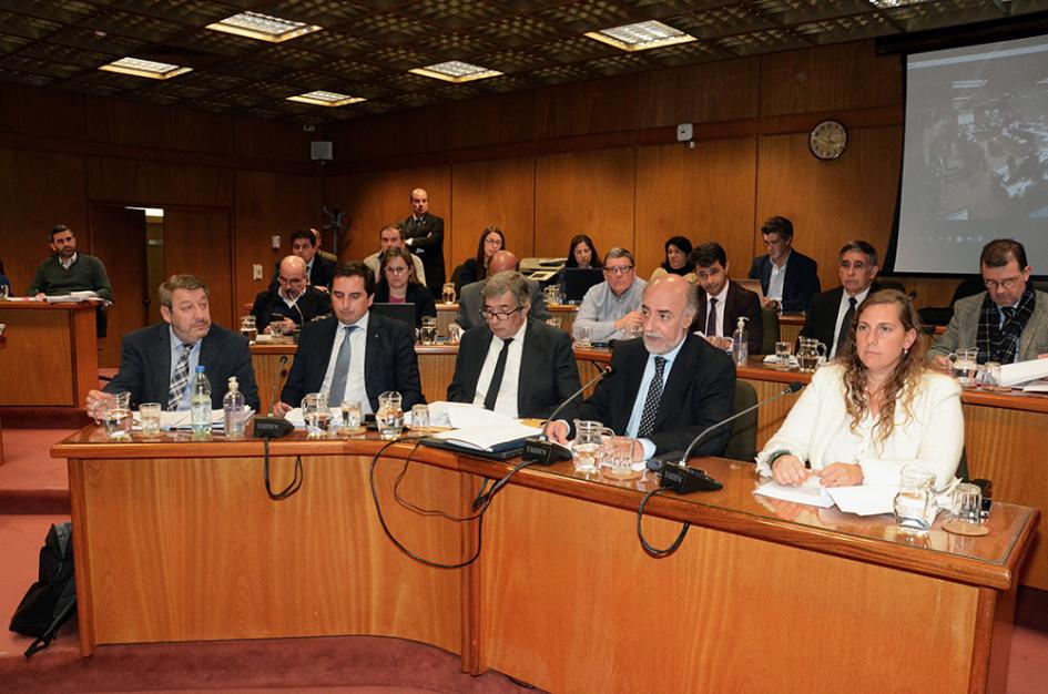 Delegación del MTSS en Comisión de Presupuesto y Hacienda del Senado Delegación del MTSS en Comisión de Presupuesto y Hacienda del Senado
