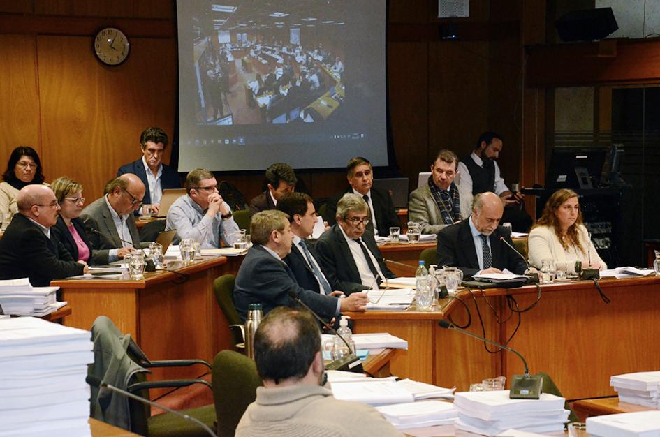 Delegación del MTSS en Comisión de Presupuesto y Hacienda del Senado Delegación del MTSS en Comisión de Presupuesto y Hacienda del Senado
