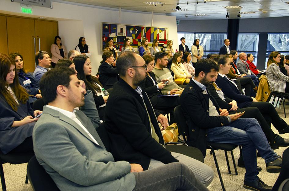 Ministro Mieres expuso en el Recruiting Day Ministro Mieres expuso en el Recruiting Day