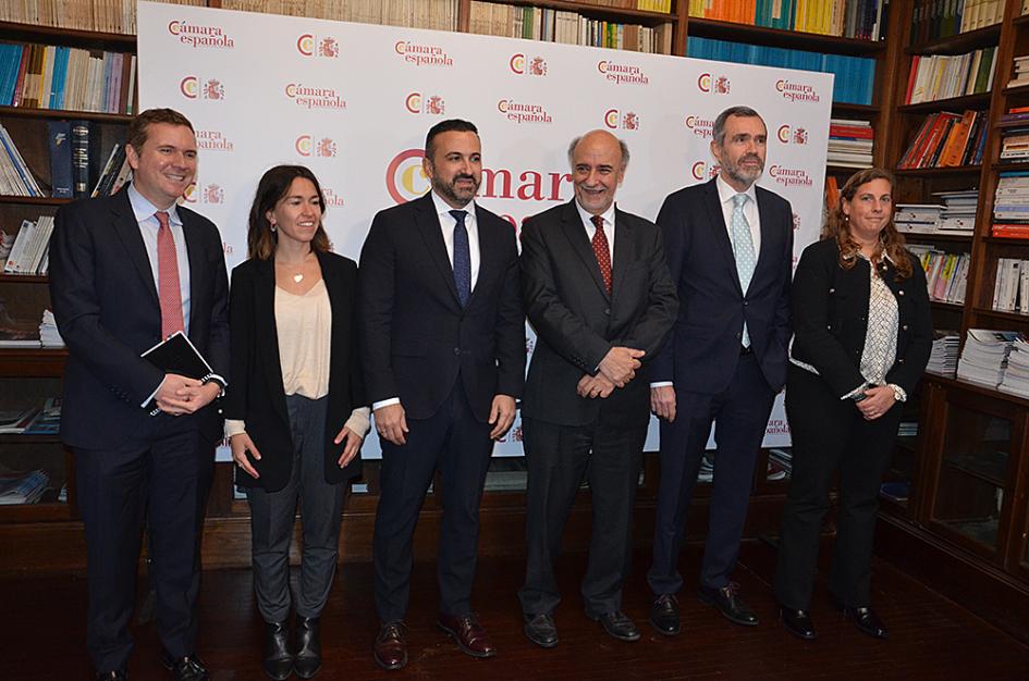 Desayuno de consulta en Cámara Española