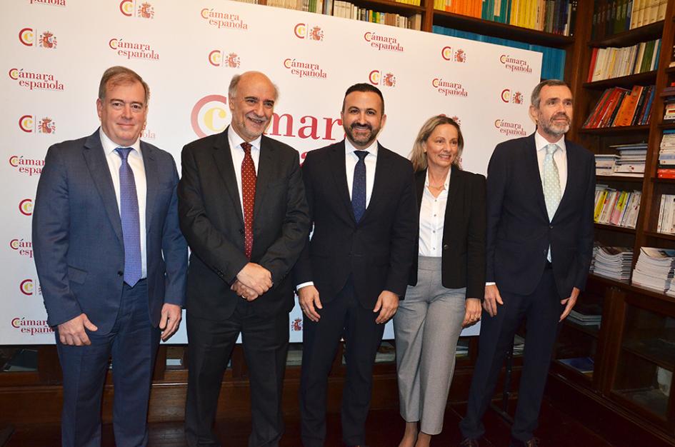 Desayuno de consulta en Cámara Española