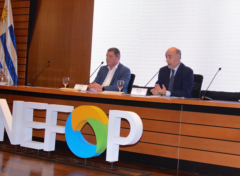 Ministro Mieres y Pablo Darscht Lanzamiento Uruguay Bootcamp