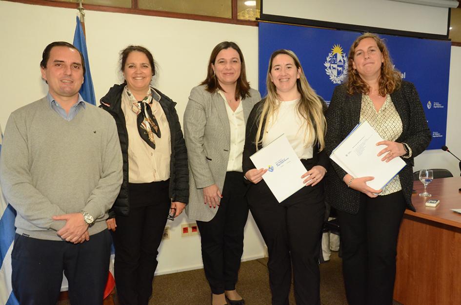 Bienvenida a pasantes de relaciones laborales Bienvenida a pasantes de relaciones laborales