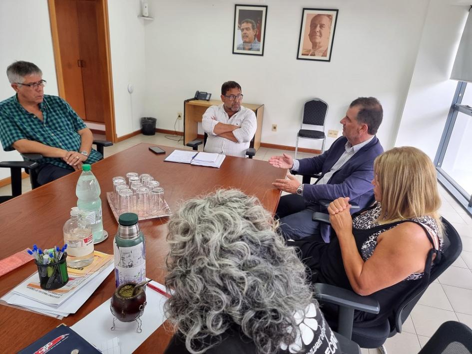 Reunión de Teijeiro con dirigentes de la FUS Reunión con la FUS