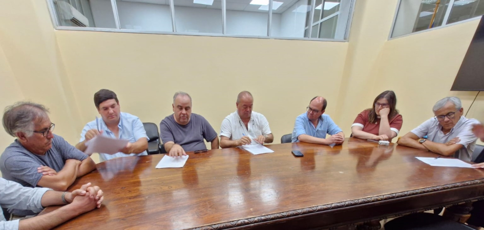 Firma de Convenio Colectivo Flores