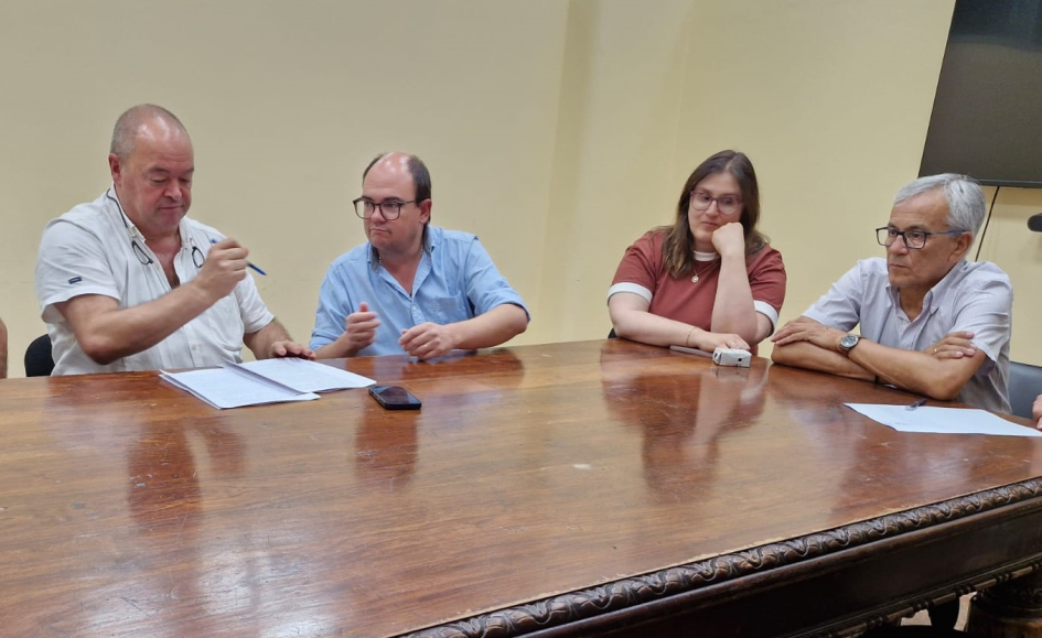 Firma de Convenio Colectivo Flores