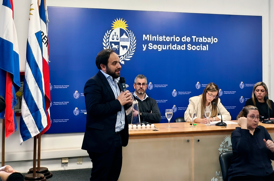 Se realizó el sorteo de la primera edición del programa Uruguay Impulsa Ministro Gonzalo Civila en sorteo de Uruguay Impulsa
