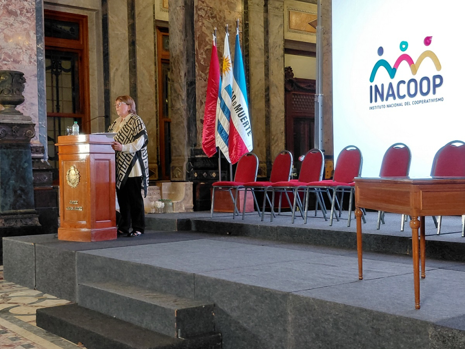 Graciela Fernández en instalación del Consejo de Economía Social