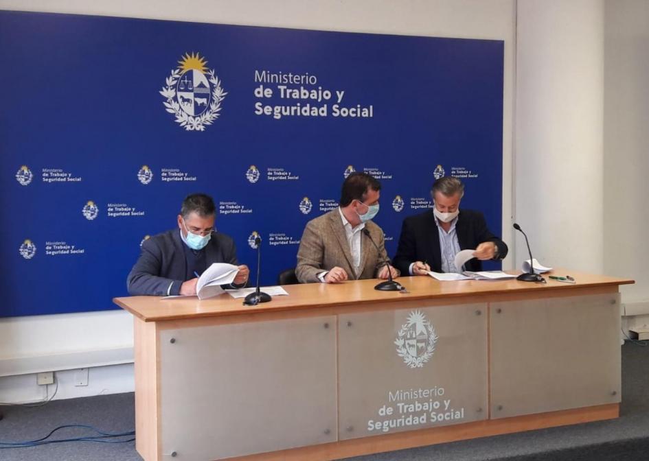 Firma de protocolo sanitario en la actividad hípica Firma de protocolo sanitario en la actividad hípica