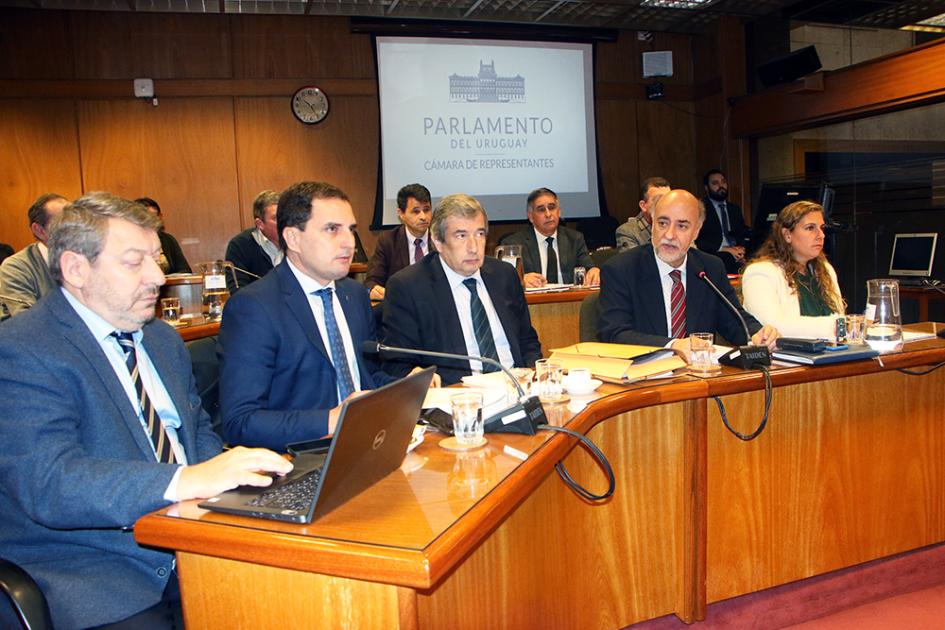 Comparecencia de autoridades del MTSS en el Parlamento Comparecencia en Comisión por Rendición de Cuentas