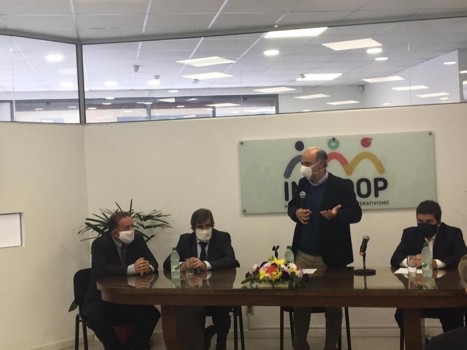 Asunción de nuevas autoridades de INACOOP Asunción de nuevas autoridades de INACOOP