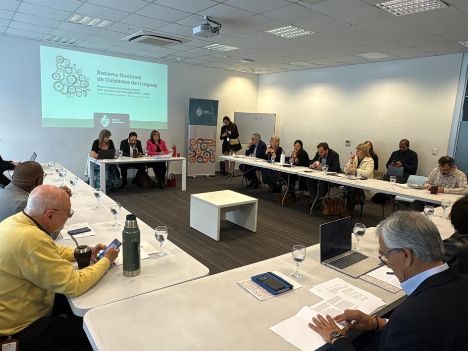 Ministro Castillo participó en Segunda Reunión de la Junta de Cuidados Plan Nacional de Cuidados