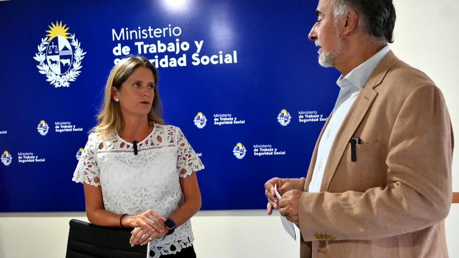 Reunión MTSS OEI Ministro Mieres y Macarena Llauradó (OEI)