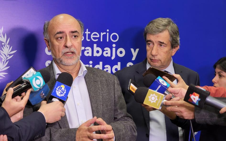 Mieres y Arizti en rueda de prensa Mieres y Arizti en rueda de prensa