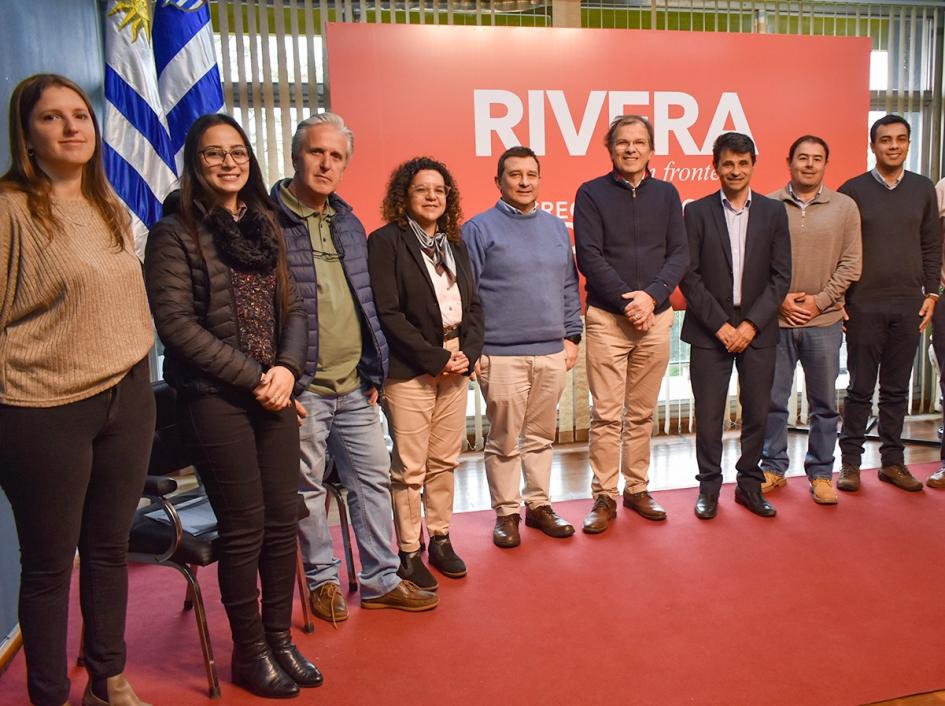 Presentación del proyecto Mujeres en TI en Rivera Presentación del proyecto Mujeres en TI en Rivera