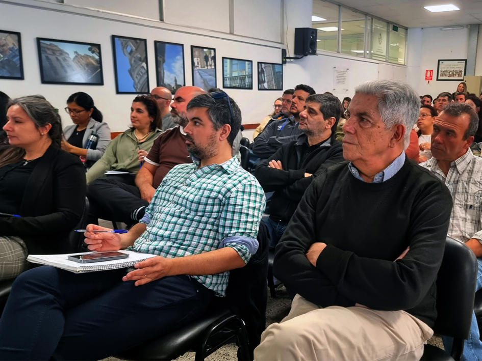 Capacitación en prevención de riesgos en trabajos en altura Capacitación en prevención de riesgos en trabajos en altura