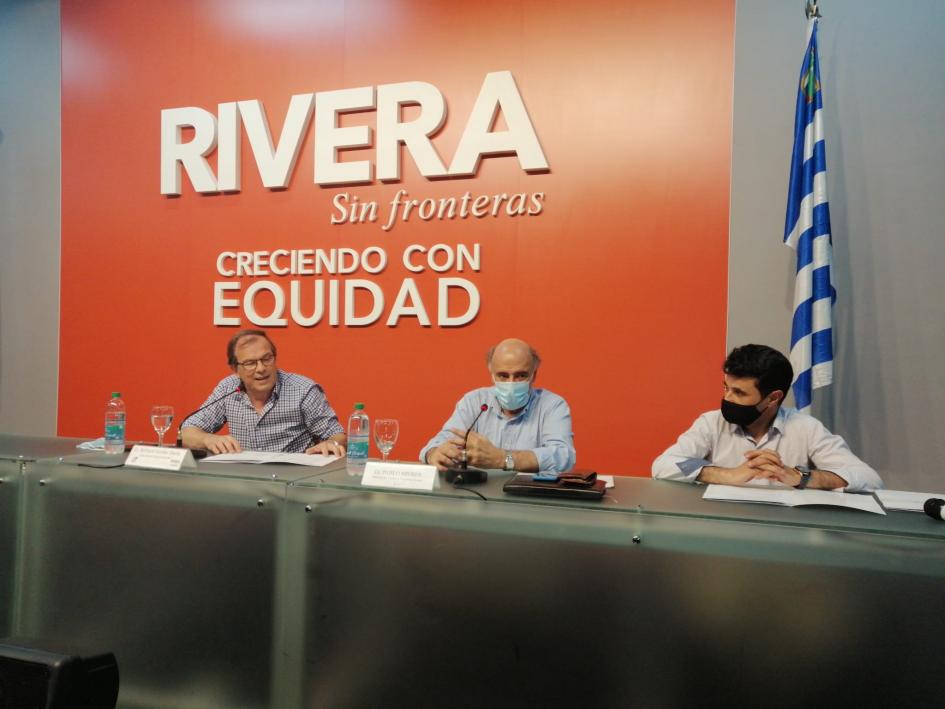 Jornadas Departamentales por el Empleo Autoridades en Rivera