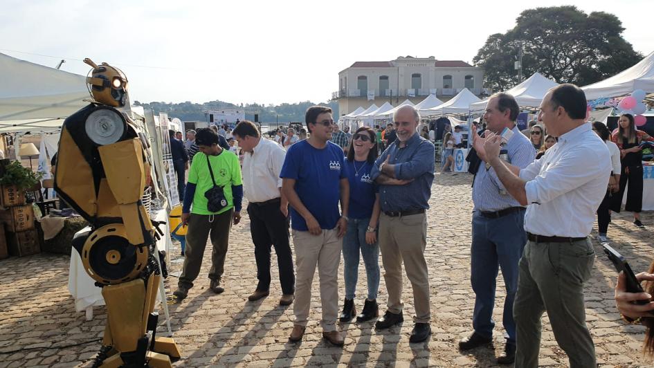 Muestra cooperativa en Salto Mieres y Fernández en muestra cooperativa en Salto