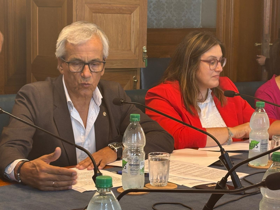 Juan Castillo y Marcela Barrios