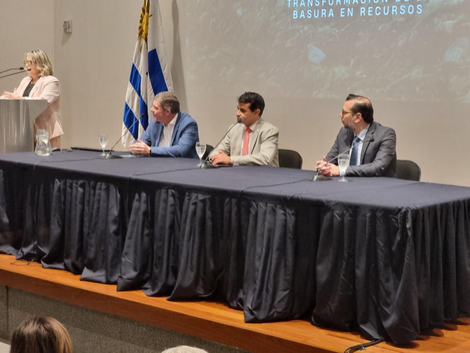 Actividad sobre economía circular y gestión de residuos Expositores