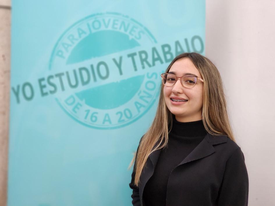 Se abrieron inscripciones para Yo Estudio y Trabajo Chica participante del programa