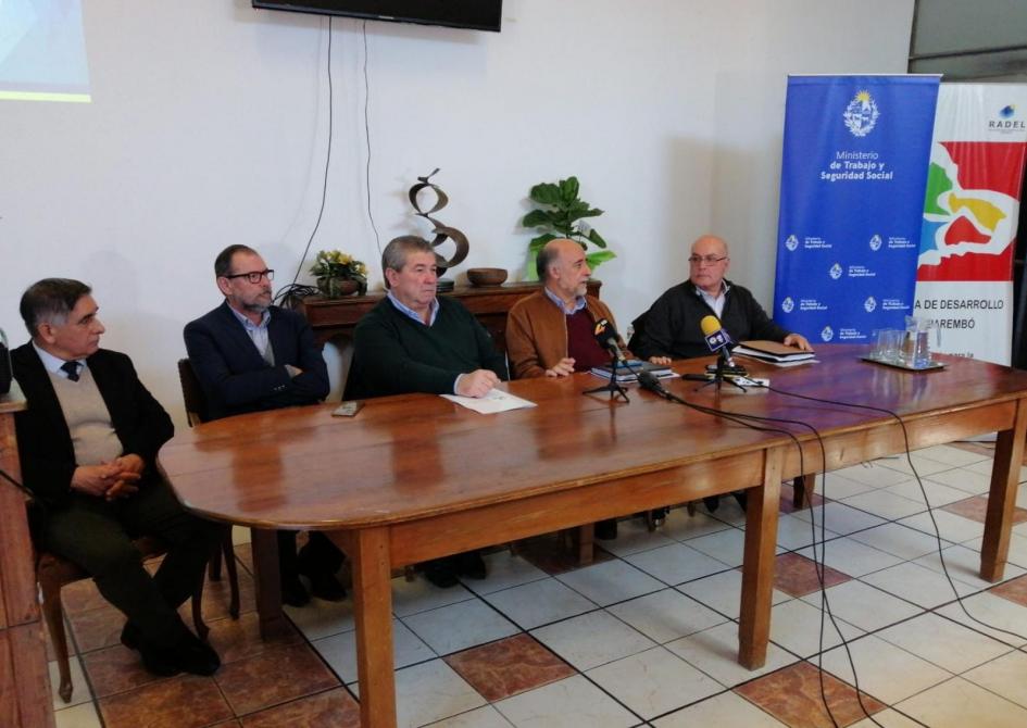 Continúan actividades de difusión de la Ley de Promoción del Empleo en el interior del país Conferencia en Tacuarembó
