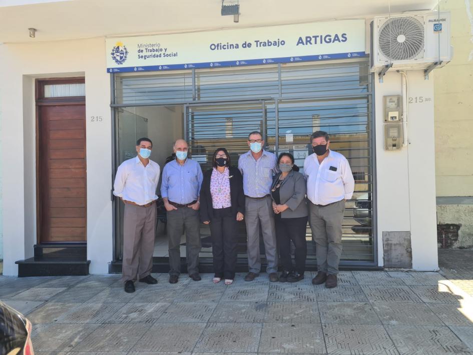 Jornadas Departamentales por el Empleo Visita a la oficina del ministerio en Artigas