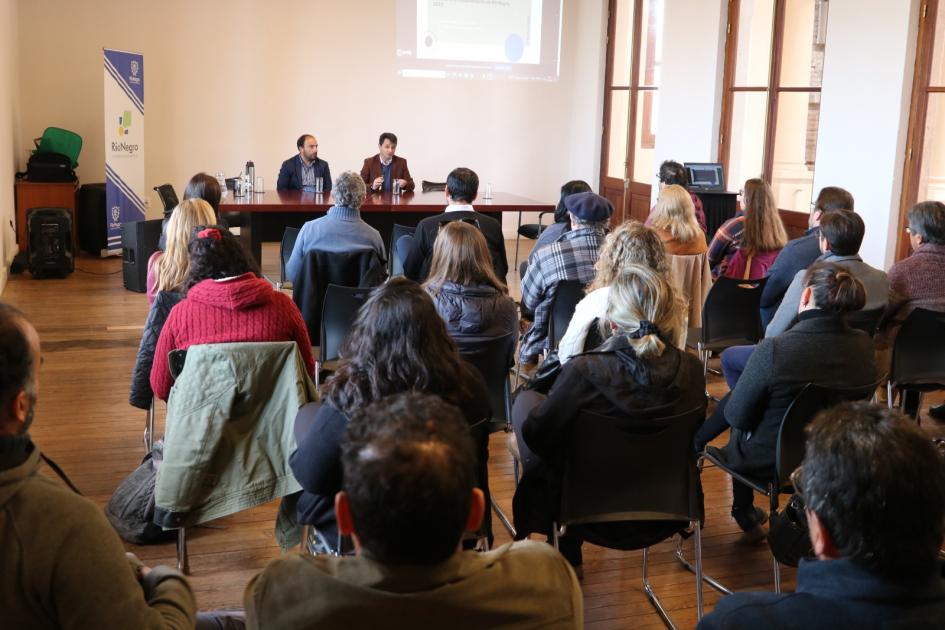 Presentación de informe empleo Río Negro Presentación de informe empleo Río Negro