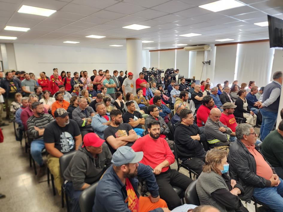 A sala llena en el MTSS se presentó la campaña