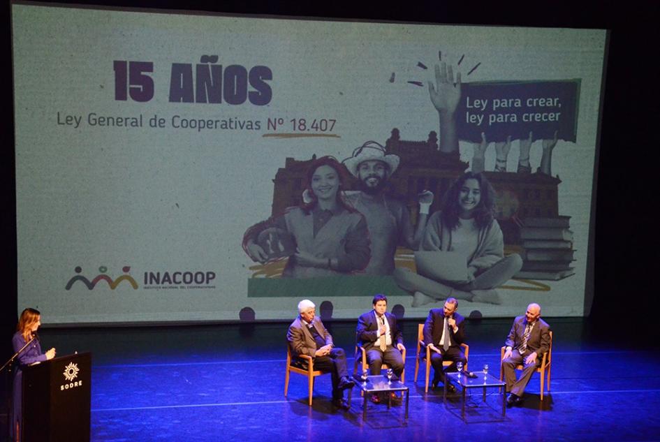 15 años de la Ley General de Cooperativas 15 años de la Ley General de Cooperativas