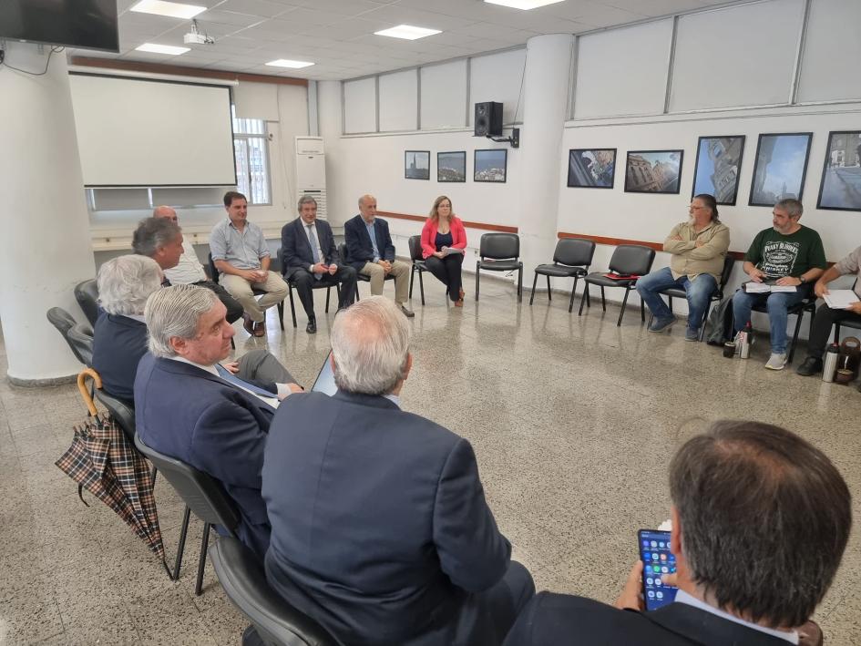 Mieres anunció en CST aumento del SMN Consejo Superior Tripartito del 18 de diciembre de 2023