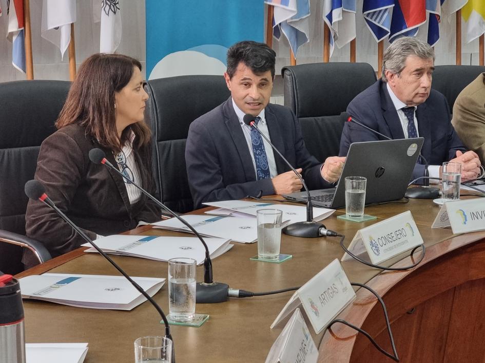 Presentación de RedEmpleoUy en Congreso de Intendentes Autoridades en Congreso de Intendentes